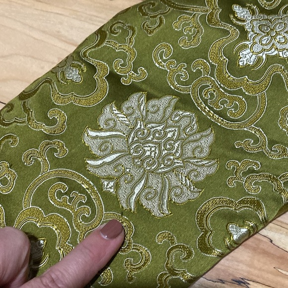 Elegant Green Brocade Silk Blend Blazer - Picture 15 of 17